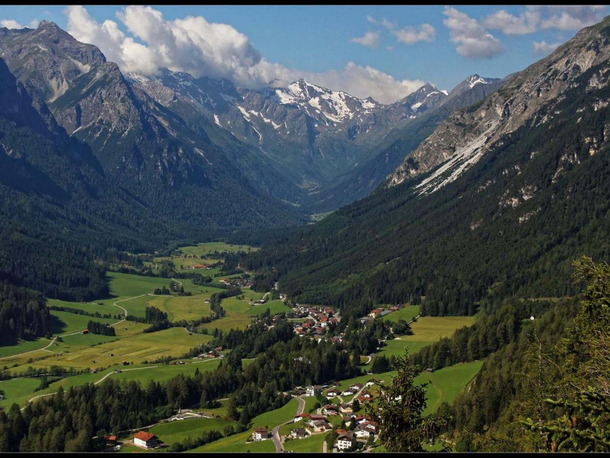 Haus Alpenrose Apartman Trins Kültér fotó